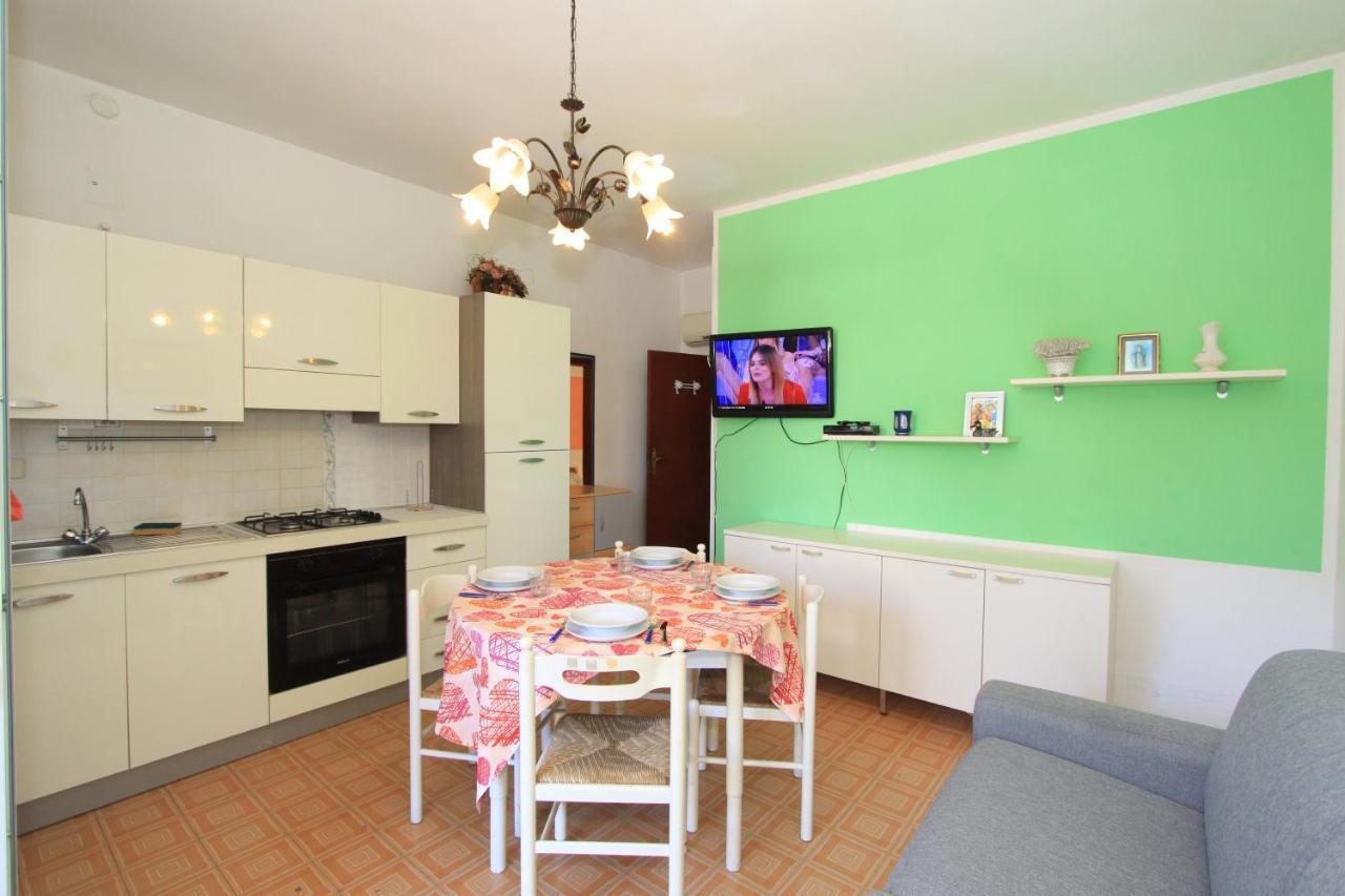 Appennini Villas Лидо ди Помпоза Екстериор снимка